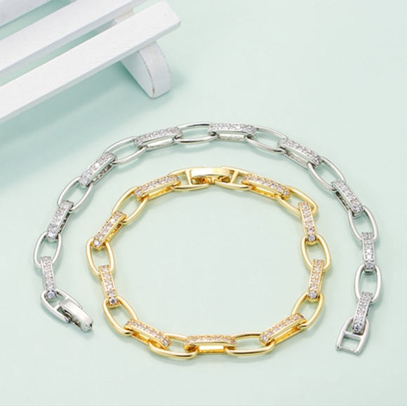 14k gold diamond bracelet - Picture 4 of 5
